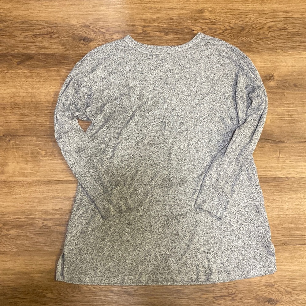Long grey shirt